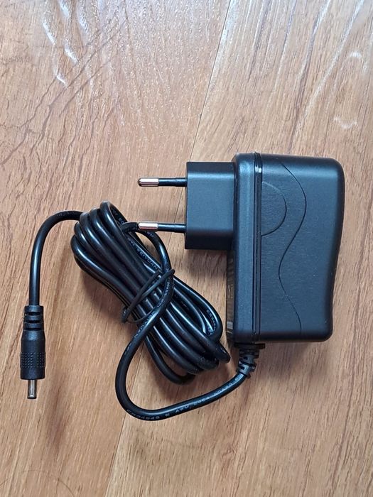 Блок питание , адаптер испульзуется для роутераов, камер и модема