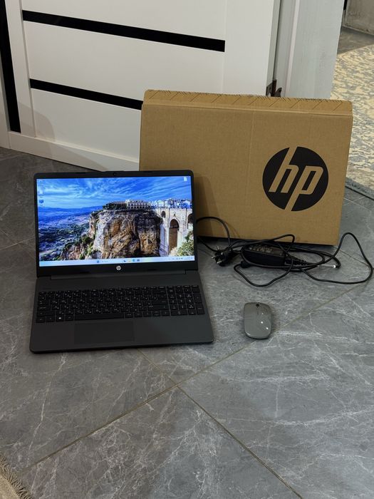 Офисный ноутбук HP