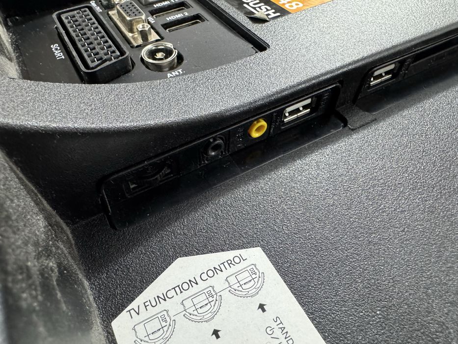 Телевизор - Bush 24 inch/ smart /  А16