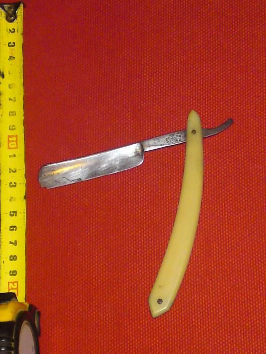 Продавам много стар Руски брьснач Особая Стиз 62