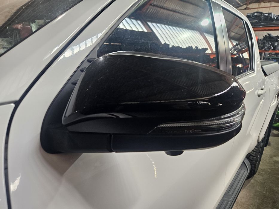 Ляво/дясно огледало с камера за Toyota Hilux 2022