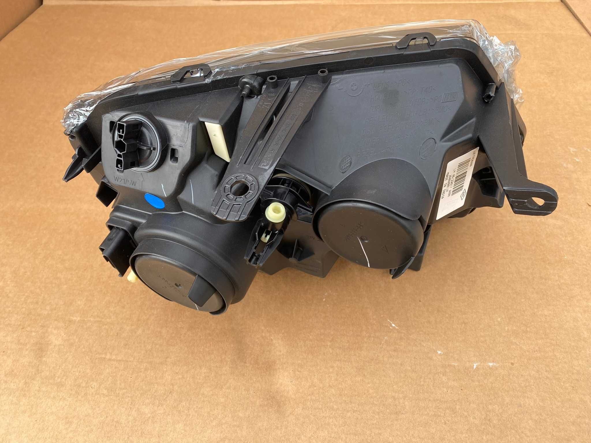 Far faruri stanga, complet Dacia Duster 2014-2017, nou, original ...