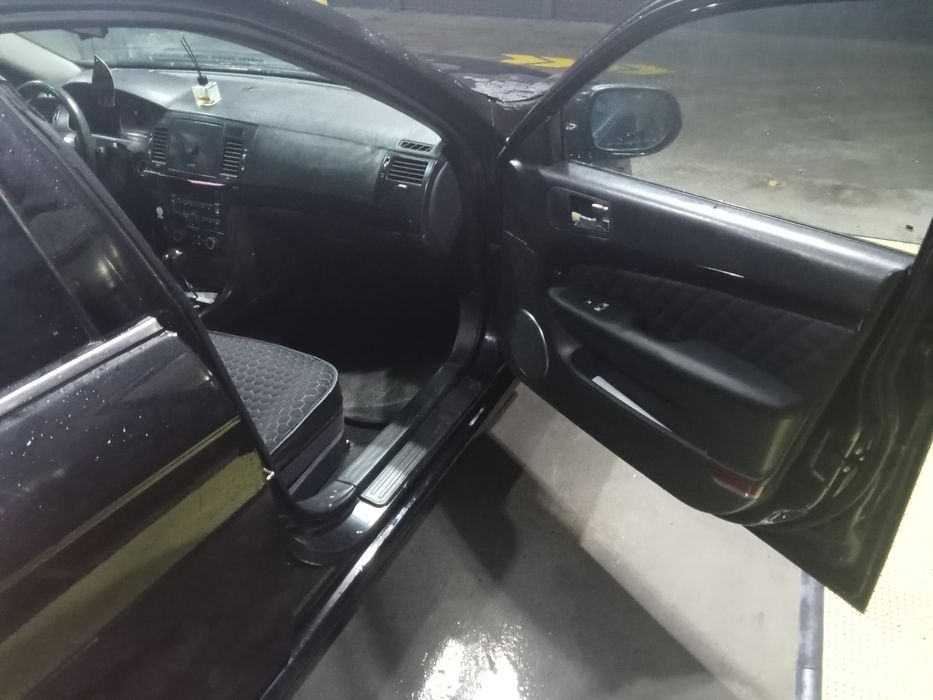 Boshiga 3000, qogani bir yilda 300dan. Epika sotiladi.