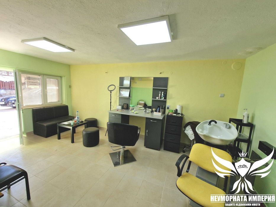 Дава се под наем Магазин в Асеновград - 21 кв.м за 205 € - Снимка #4