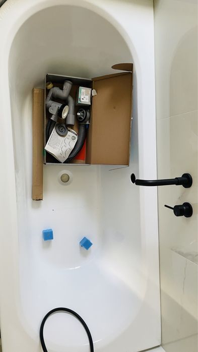 Vand set cada baie NOU