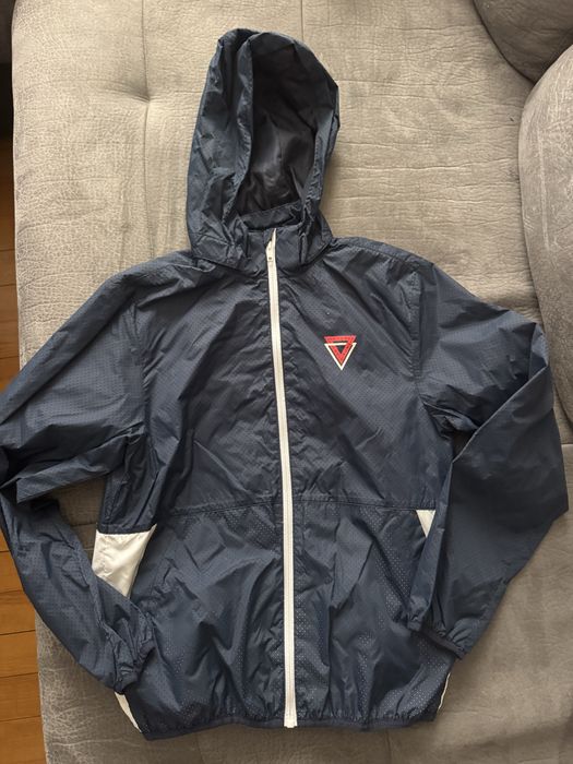 Детски юношески якета и горнища