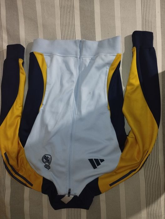 костюм реал мадрид