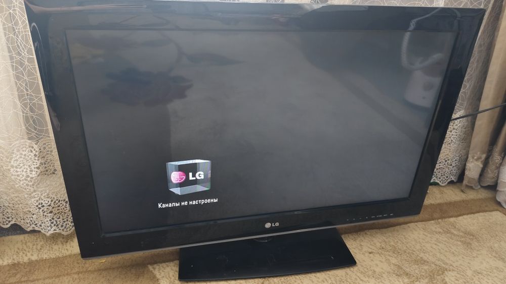 Продам телевизор LG