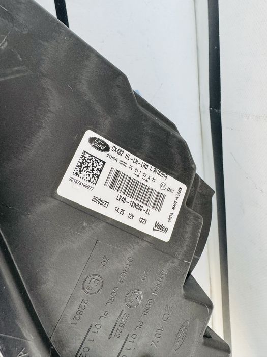 Far stanga led Ford kuga model dupa 2020 cod LV4B-13W030-AL