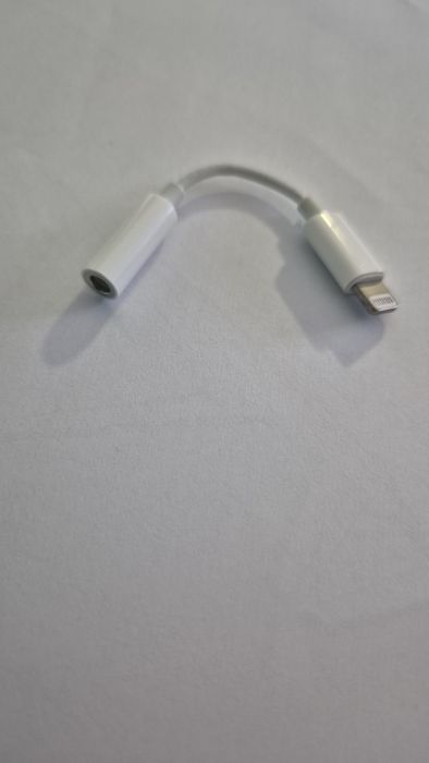 Casti originale iphone cu cablu + adaptor lightning original
