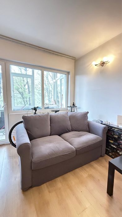 Vand canapea Ikea de doua locuri, ca noua, nefolosita