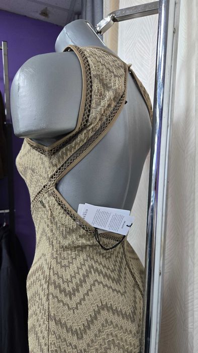 Rochie Guess, noua cu eticheta