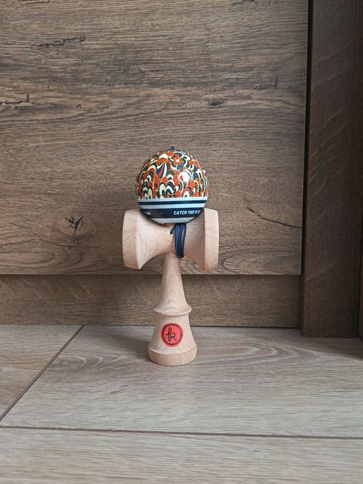 Vând Kendama Europe model Wondercurl Aqua MC