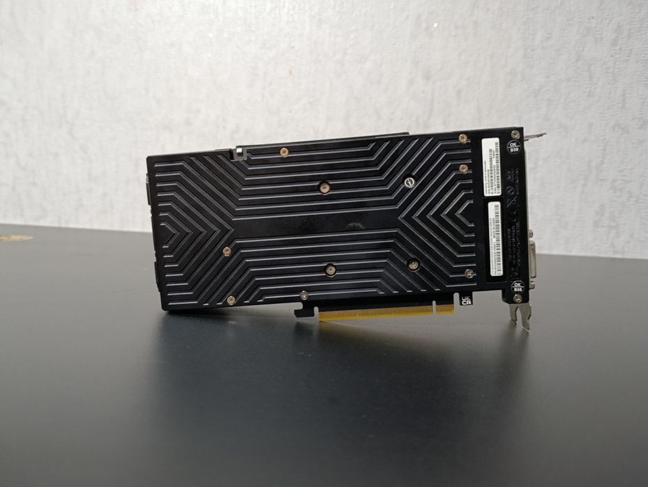 Видеокарта GTX1660 SUPER