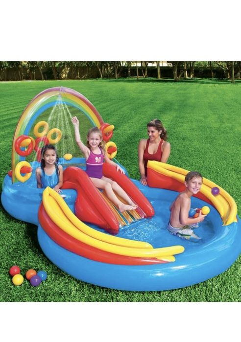 Piscina gonflabila cu fantana arteziana Intex