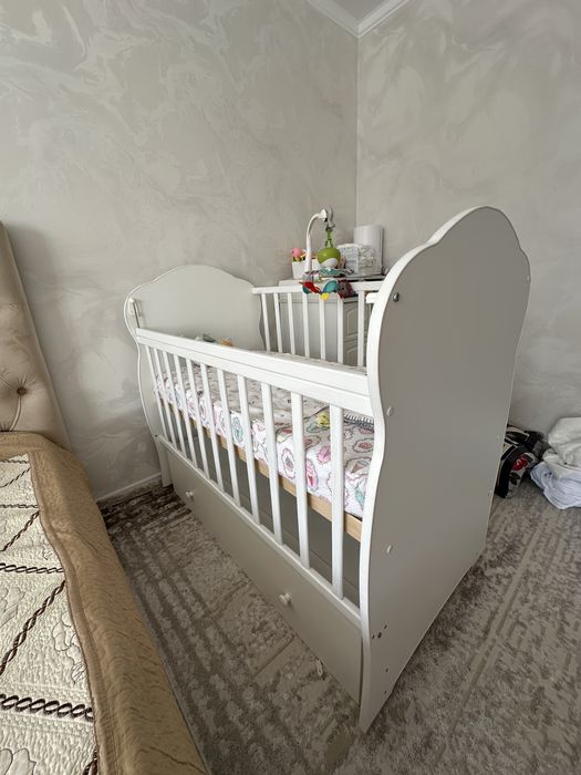 Детская кроватка