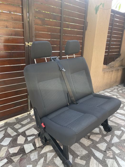 Bancheta dubla rindul 2 VW Transporter T5 an 2013