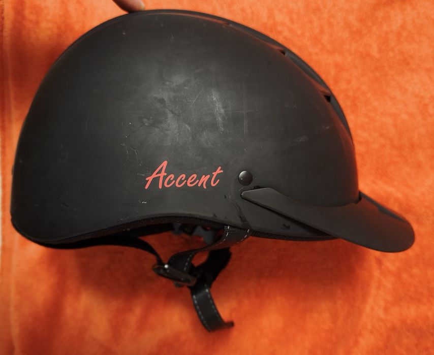 Каска за езда Knightsbridge Accent - размер M 54-56

Продавам