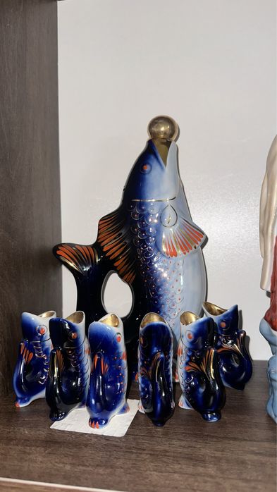 Графин с рыбками