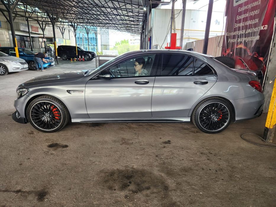 Машины мерседес БРАБУС