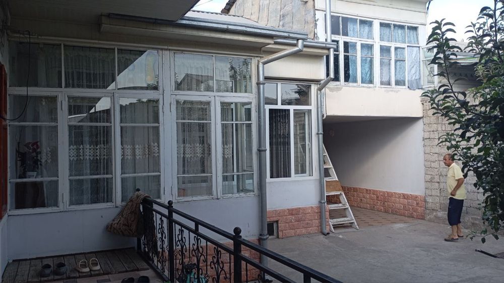 Уй сотилади 7.6 сотих