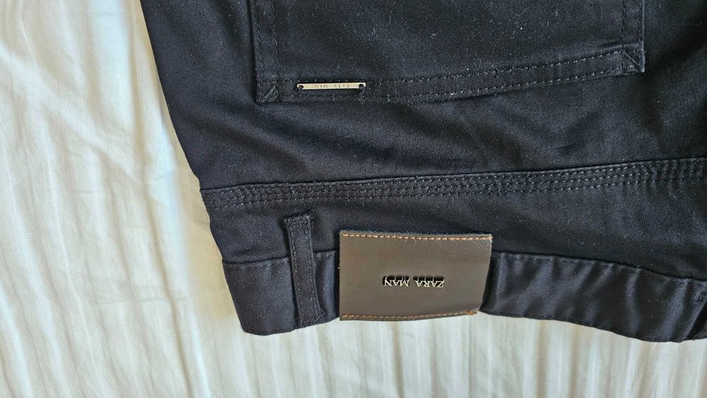 Pantaloni negri Zara noi W32