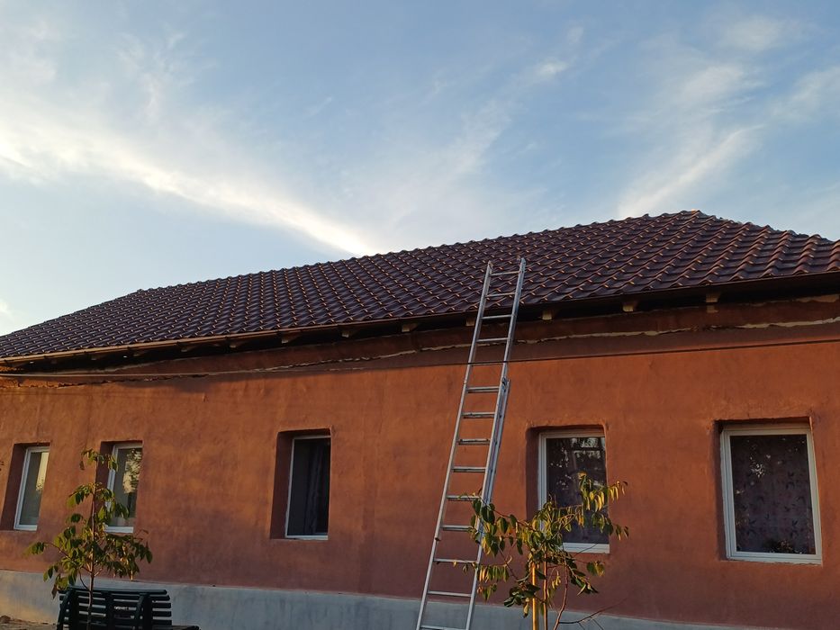 EXECUTAM URMĂTOARELE SERVICI


1. Reparatii Acoperis,
2. Montaj orice