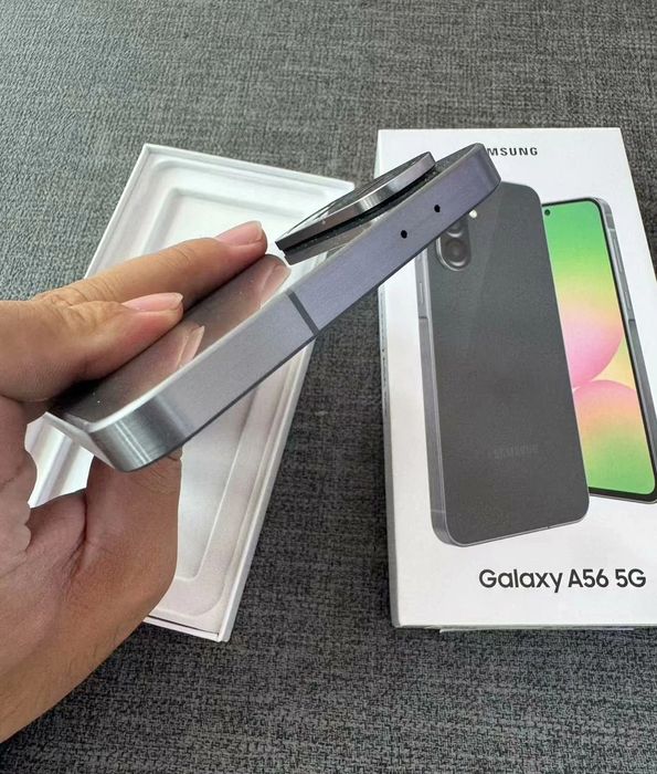 Samsung A56 5G impecabil la cutie