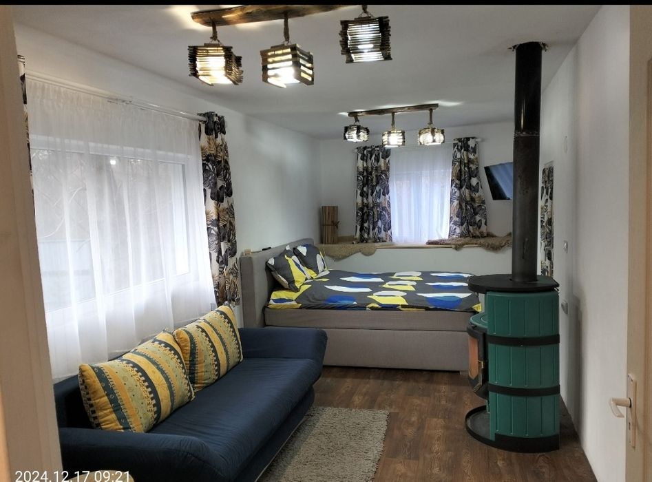 Închiriez cabană pe Valea Avrigului