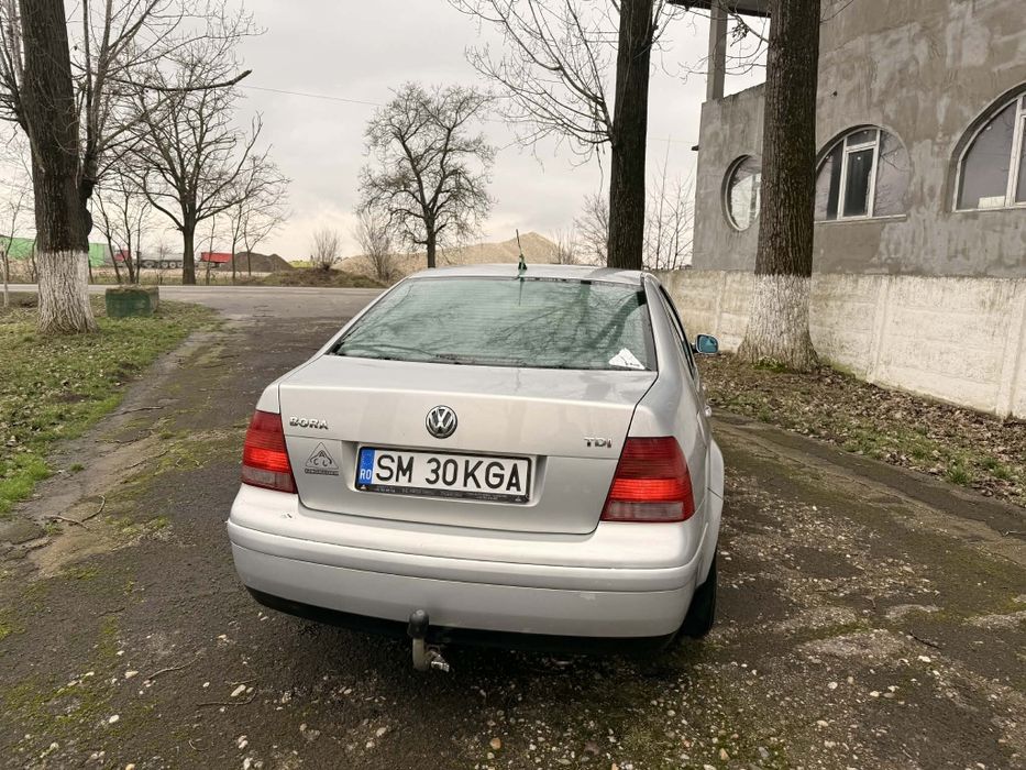 Vând vw bora 1.9 tdi