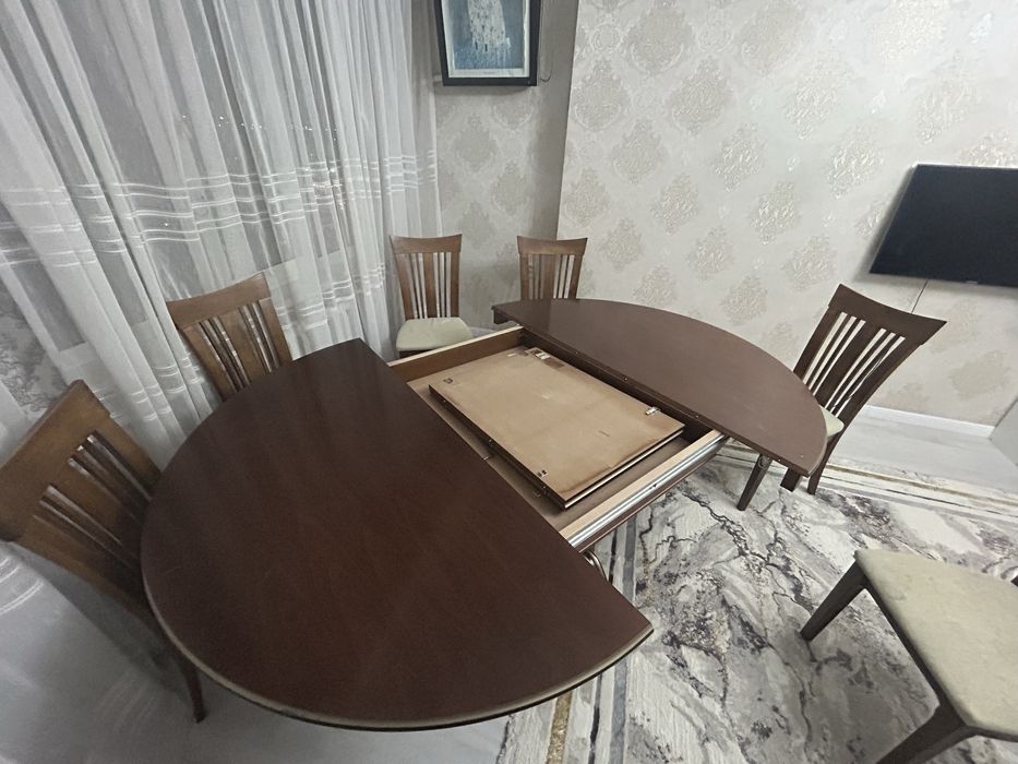 Продам стол и стулья