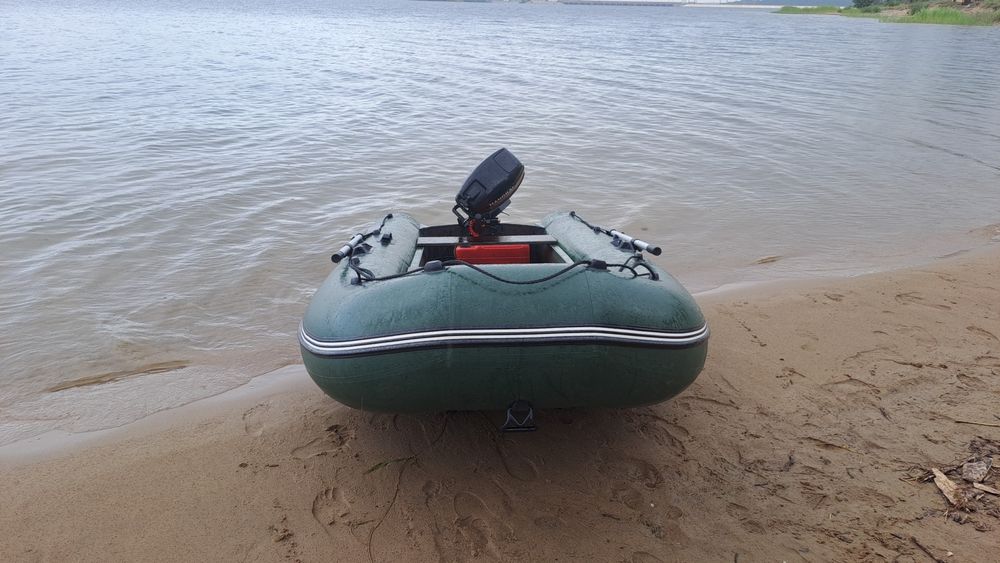 Продам надувную лодку