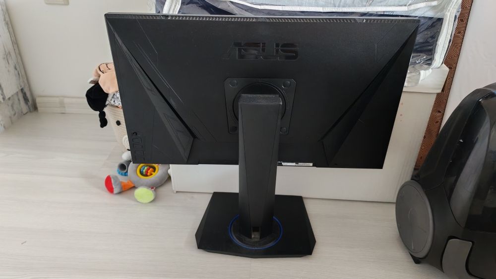 Asus vg 245 цена  75 hz цена 70 евро