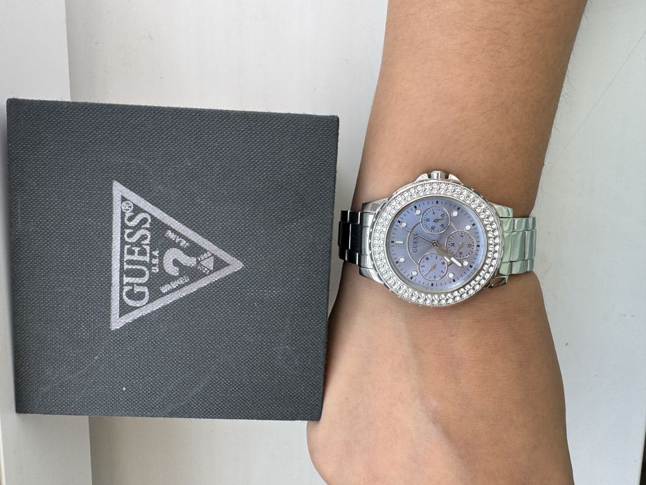 GUESS soat ariginal Turetskiy