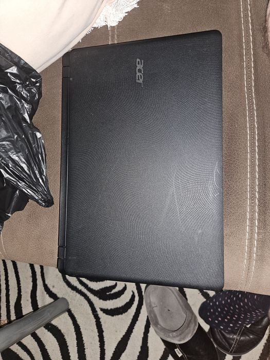 Лаптоп acer  es 15