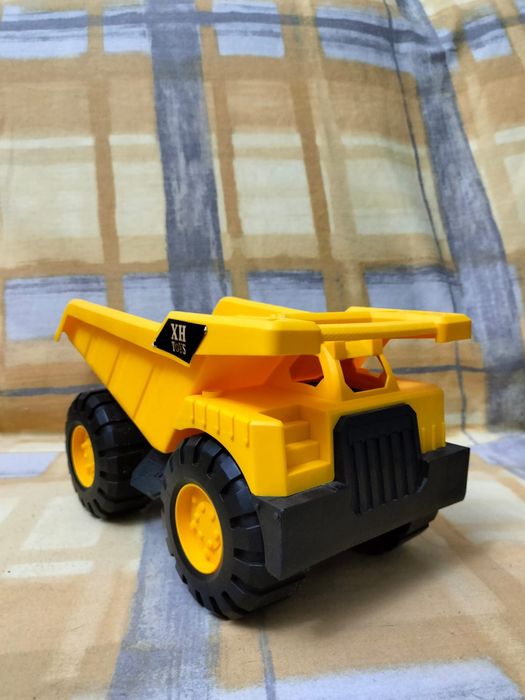 Продам б/у игрушки в отличном состоянии