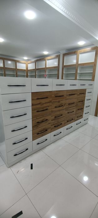 Мебель на заказ в аптеке и другие виды торговли мебели