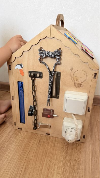 Бизиборд развивающая игрушка