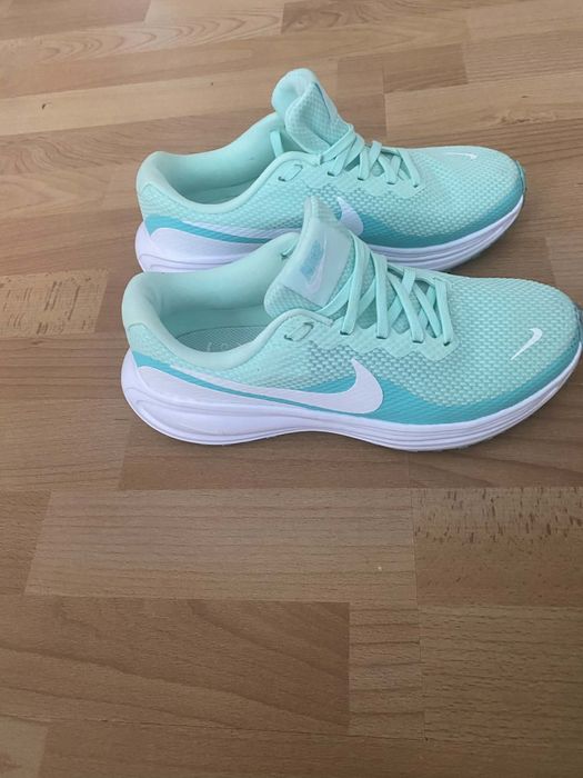 Маратонки/Обувки Nike