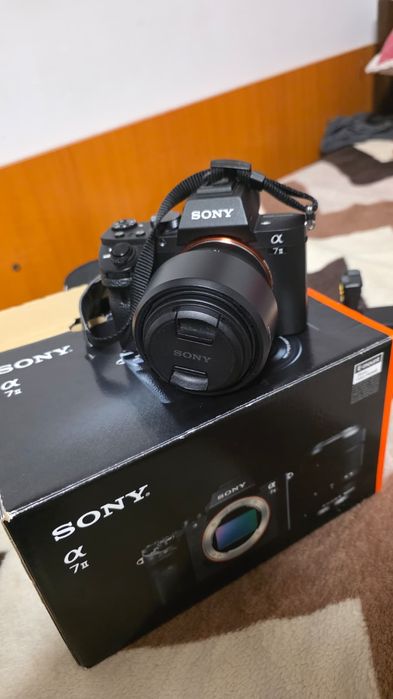 Aparat foto Sony A7 MK 2 si lentila sony F1.8/50