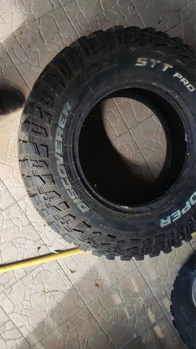 O buc noua 305/70R18 Cooper off road 126/123K