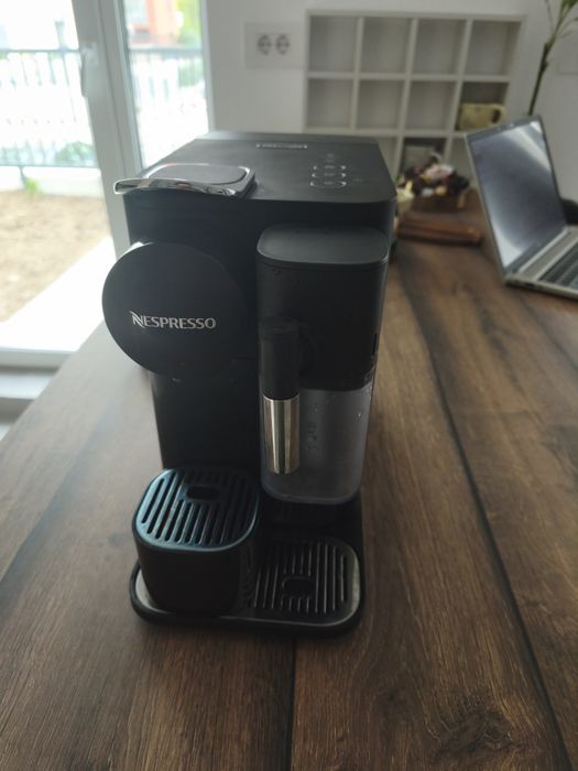 Aparat de cafea Nespresso