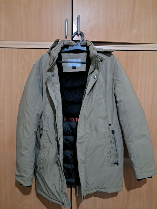 Erkaklar uchun bejiviy, sifatli, issiq, qishki kurtka, holati yangidek