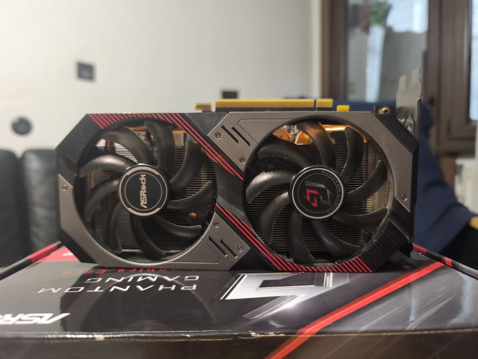 Видеокарта ASRock Phantom Gaming Radeon RX 5600 XT 6GB OC