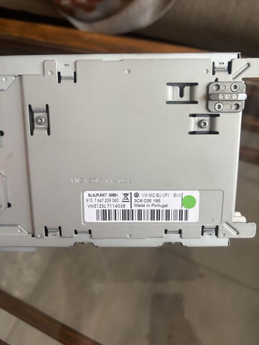 Оригинална мултимедия от Пасат б7