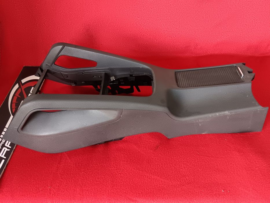 Конзола за Фолксваген Голф 5 / VW Golf 5