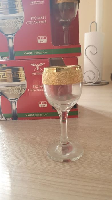 Продам фужеоы и рюмки