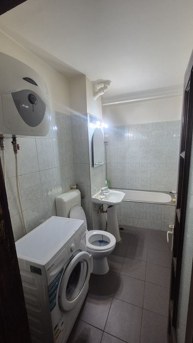 Inchiriere apartament Confecții parter 2 camere, baie, bucatarie,  dressing,  terasă  închisă