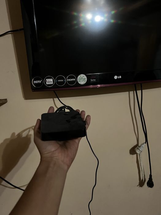 lg televizor 32 ploski ekran