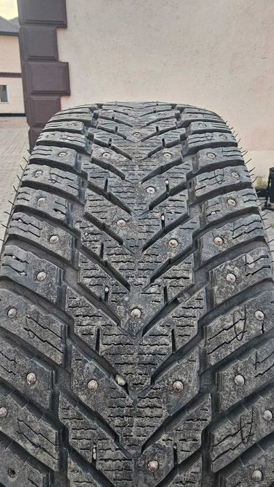 215/55/R17 Habilead шипы